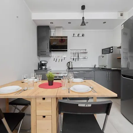 Drzewieckiego With Parking By Renters Wrocław