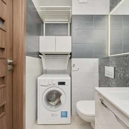 Drzewieckiego With Parking By Renters Apartment