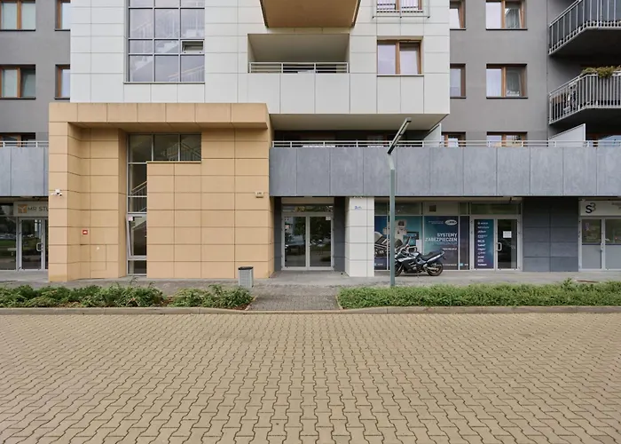 Drzewieckiego With Parking By Renters * Wrocław